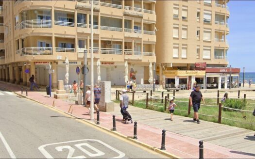 Piso en Playa de la Mata, Torrevieja