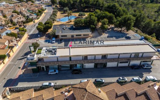 Centro Comercial en venta, en Polop.